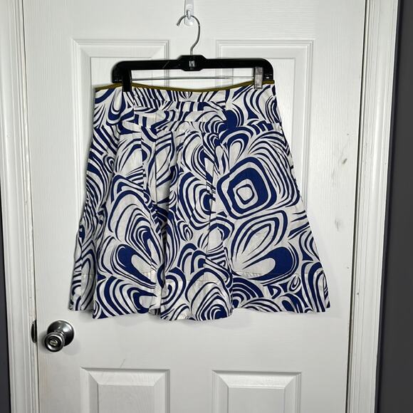 Cabi Blue and White Swirl Print Pleated A Line Skirt Size 6 - Picture 11 of 11